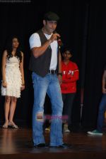 Salman Khan promotes Veer at college fest in Jamnabai, Mumbai on 4th Jan 2010 (17).JPG